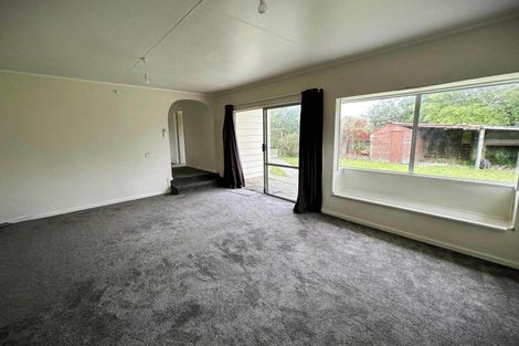 Photo of property in 18a Kiharoa Street, Otaki Beach, Otaki, 5512
