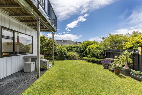 Photo of property in 22 Mercury Way, Whitby, Porirua, 5024