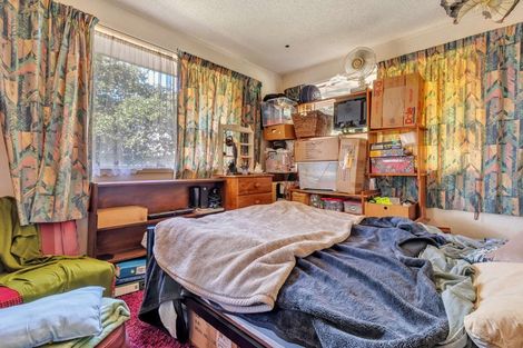 Photo of property in 9 Tahu Crescent, Sunnynook, Auckland, 0620