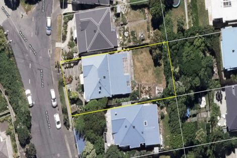 Photo of property in 12 Woburn Road, Northland, Wellington, 6012
