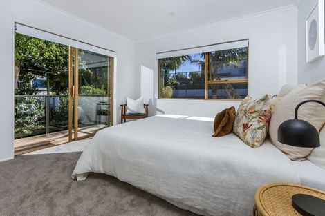 Photo of property in 23 Beach Road, Castor Bay, Auckland, 0620