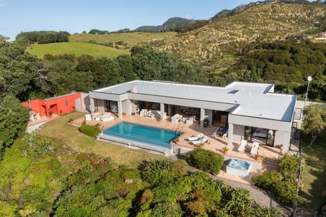 Photo of property in 73 Radar Road, Hot Water Beach, Whitianga, 3591