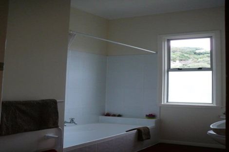 Photo of property in 19 Highland Crescent, Wadestown, Wellington, 6012