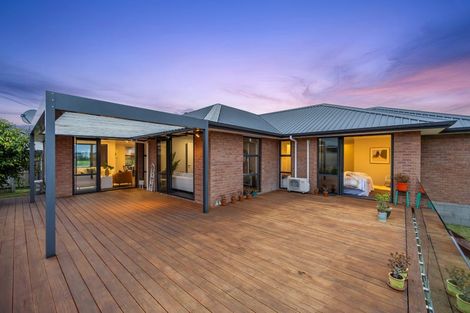 Photo of property in 81 Manuel Road, Silverdale, 0932