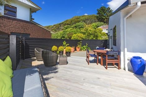 Photo of property in 42 Leeward Drive, Whitby, Porirua, 5024