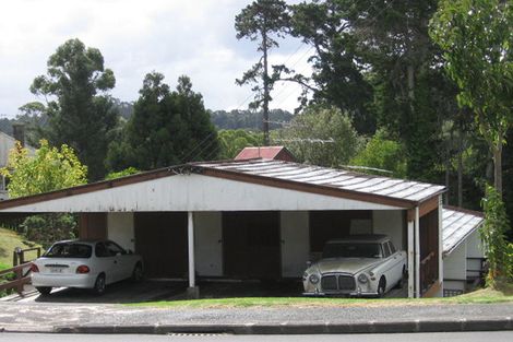 Photo of property in 2/168 Beach Haven Road, Beach Haven, Auckland, 0626