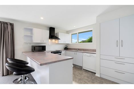 Photo of property in 36 Oakley Crescent, Hornby, Christchurch, 8042