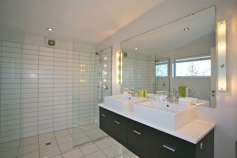 Photo of property in 16 Riverbank Road, Northwood, Christchurch, 8051