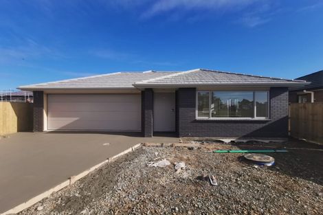 Photo of property in 5 Moemoea Avenue, Kumeu, 0810
