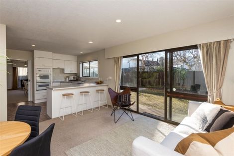 Photo of property in 11 Jamell Place, Avonhead, Christchurch, 8042