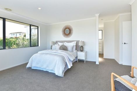 Photo of property in 80 Kittiwake Drive, Schnapper Rock, Auckland, 0632