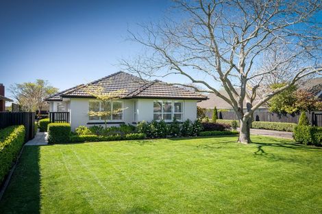 Photo of property in 210 Wairakei Road, Bryndwr, Christchurch, 8053