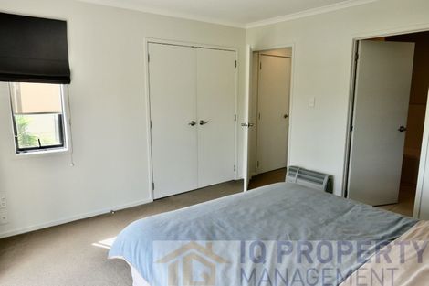 Photo of property in 54 Provence Esplanade, Te Atatu Peninsula, Auckland, 0610