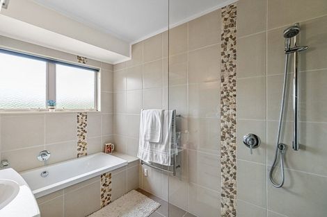 Photo of property in 244 Grandview Road, Western Heights, Hamilton, 3200