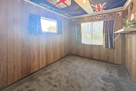 Photo of property in 13 Tregenna Street, Castlecliff, Whanganui, 4501