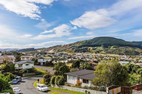 Photo of property in 14 Katarina Grove, Tawa, Wellington, 5028