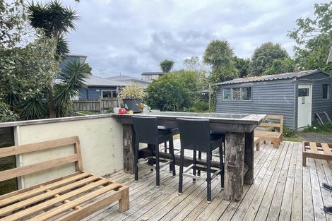 Photo of property in 13 James Street, Glenfield, Auckland, 0629