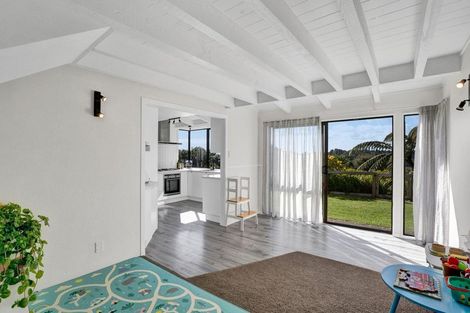 Photo of property in 11a Ash Place, Whalers Gate, New Plymouth, 4310