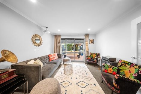 Photo of property in 2 Ballintoy Park Drive, Welcome Bay, Tauranga, 3175