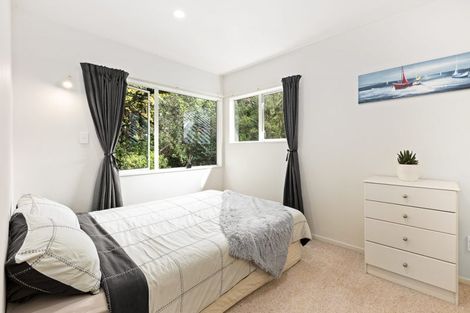 Photo of property in 8f Roseberry Avenue, Birkenhead, Auckland, 0626