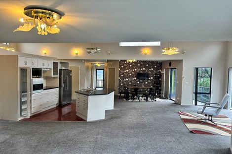 Photo of property in 31 Summit Road, Fairfield, Lower Hutt, 5011