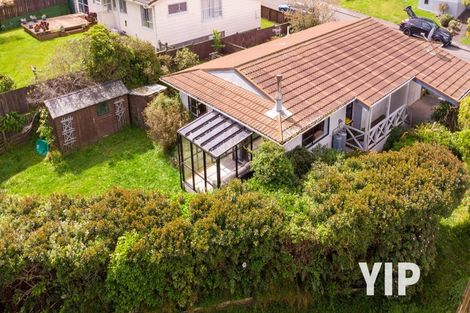 Photo of property in 14 Tortola Crescent, Grenada Village, Wellington, 6037