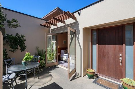 Photo of property in Lake Street Apartments, 10/8 Lake Street, Queenstown, 9300