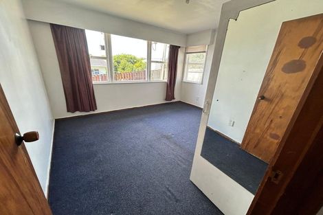 Photo of property in 28 Helena Street, Massey, Auckland, 0614