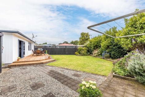 Photo of property in 15a Naumai Place, Spotswood, New Plymouth, 4310