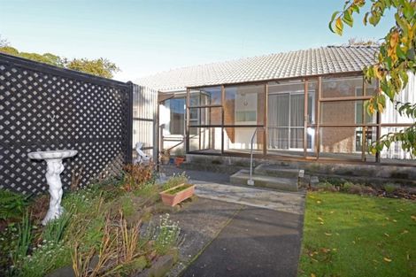 Photo of property in 23 Oakley Crescent, Hornby, Christchurch, 8042