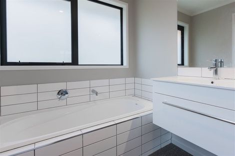 Photo of property in 130 Rowses Road, Aranui, Christchurch, 8061