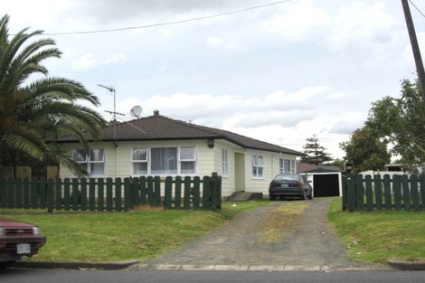 Photo of property in 56 Kayes Road, Pukekohe, 2120