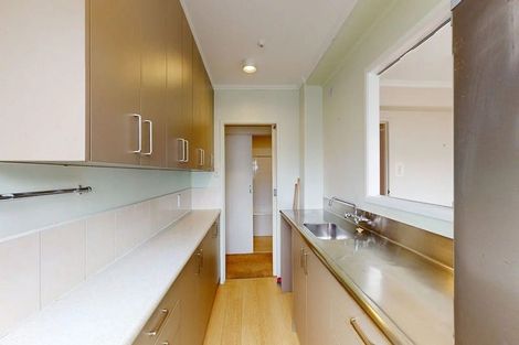 Photo of property in Victoria Court, 4u7 Queen Street, Mount Victoria, Wellington, 6011