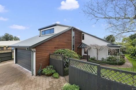 Photo of property in 3 Melrose Place, Hamilton East, Hamilton, 3216