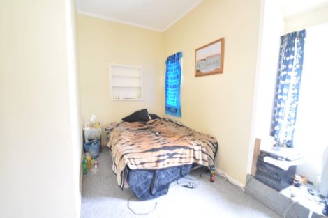 Photo of property in 140 Glenmore Street, Northland, Wellington, 6012
