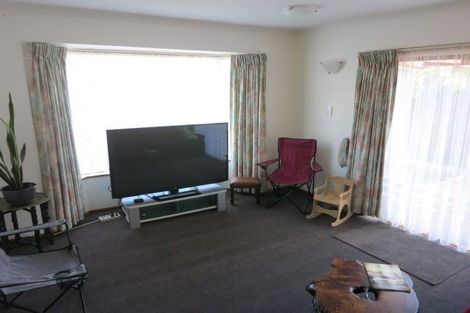 Photo of property in 104 Yaldhurst Road, Sockburn, Christchurch, 8042