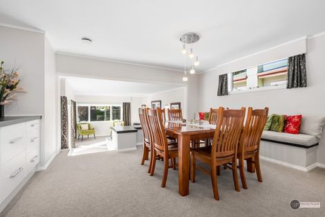 Photo of property in 40 Saint Ronans Avenue, Waterloo, Lower Hutt, 5011