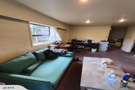 Photo of property in 3 Sunset Road, Totara Vale, Auckland, 0632