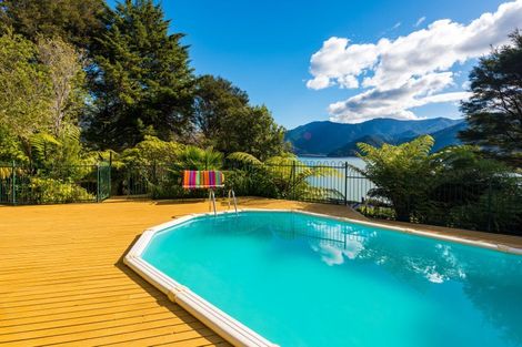 Photo of property in 259 Queen Charlotte Drive, Havelock, 7281
