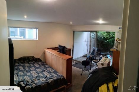 Photo of property in 63u2 Darlington Road, Miramar, Wellington, 6022