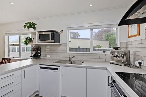 Photo of property in 46 Anderson Road, Taradale, Napier, 4112