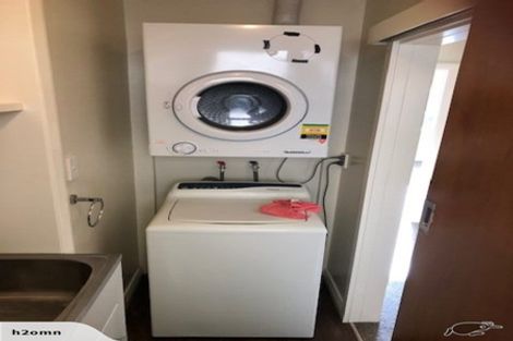 Photo of property in 41 Randwick Road, Northland, Wellington, 6012