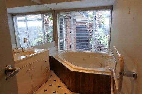 Photo of property in 2/52a Moreland Avenue, Papanui, Christchurch, 8053