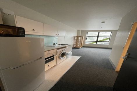 Photo of property in Urbane Apartments, 7/29 Webb Street, Mount Cook, Wellington, 6011