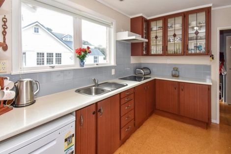 Photo of property in 151 Settlement Road, Papakura, 2110