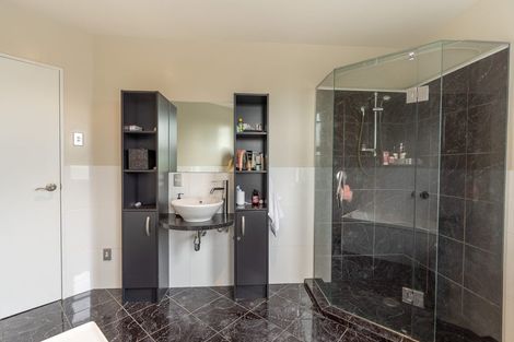Photo of property in 27 Wake Place, Aokautere, Palmerston North, 4471