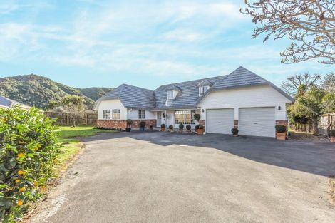 Photo of property in 215a Waikawa Road, Waikawa, Picton, 7220