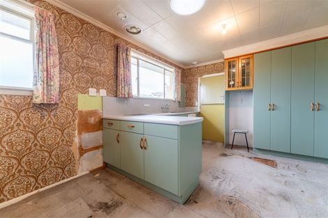 Photo of property in 4 Avenue Road, West End, Timaru, 7910