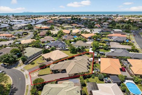 Photo of property in 4 Halesia Place, Mount Maunganui, 3116