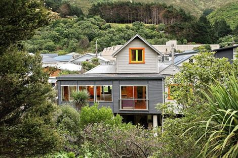 Photo of property in 38 Happy Valley Road, Owhiro Bay, Wellington, 6023
